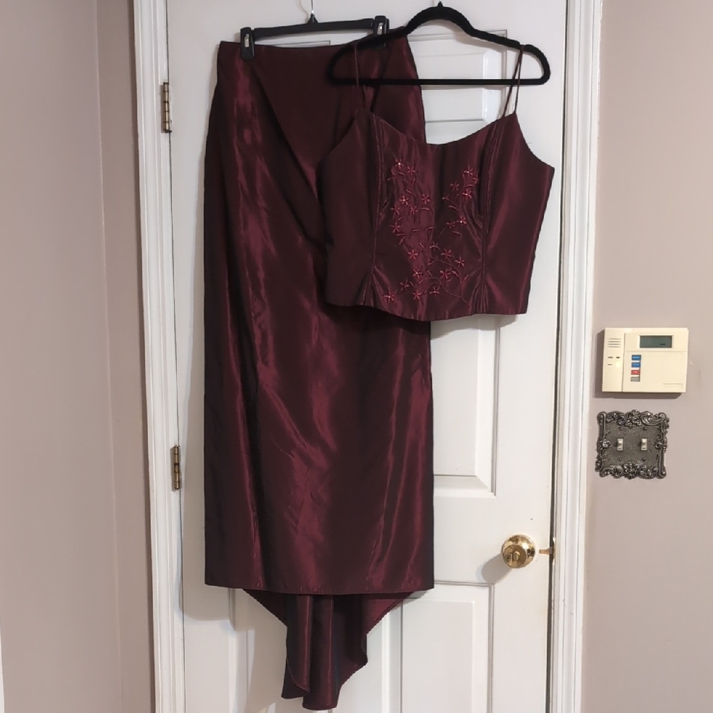 3-Piece Scott McClintock Elegant Burgundy Formal